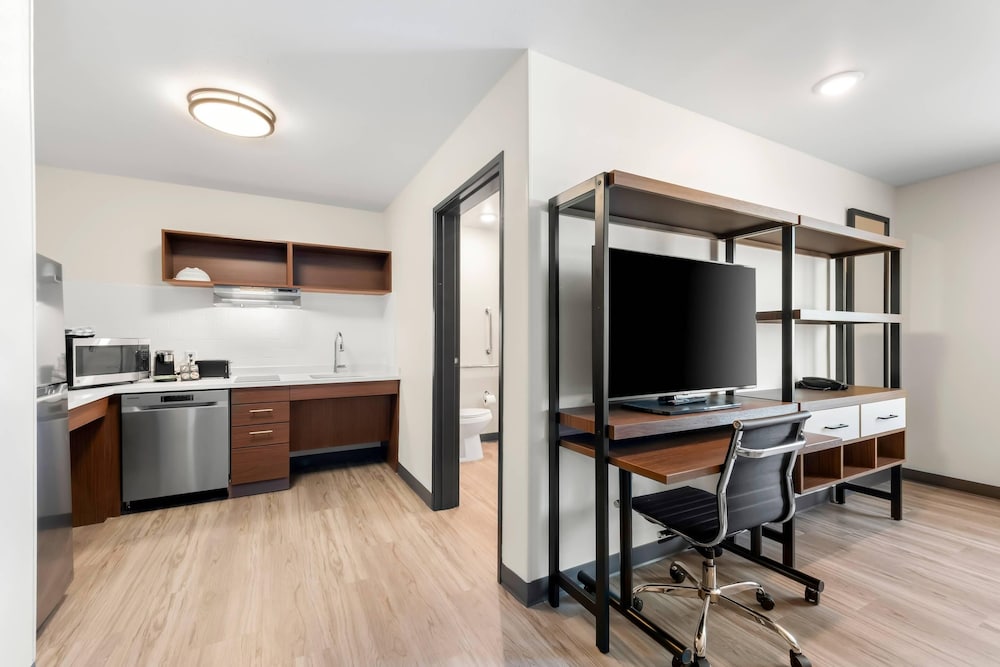 Everhome Suites Amarillo West Medical Center - photo 24