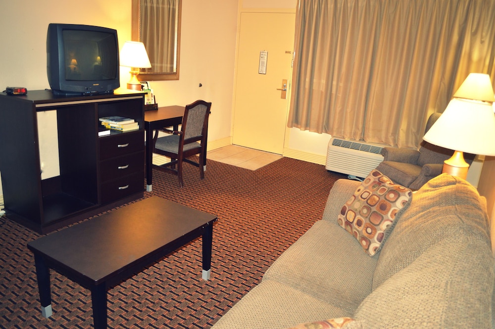 Parkway Inn of Birmingham - photo 11