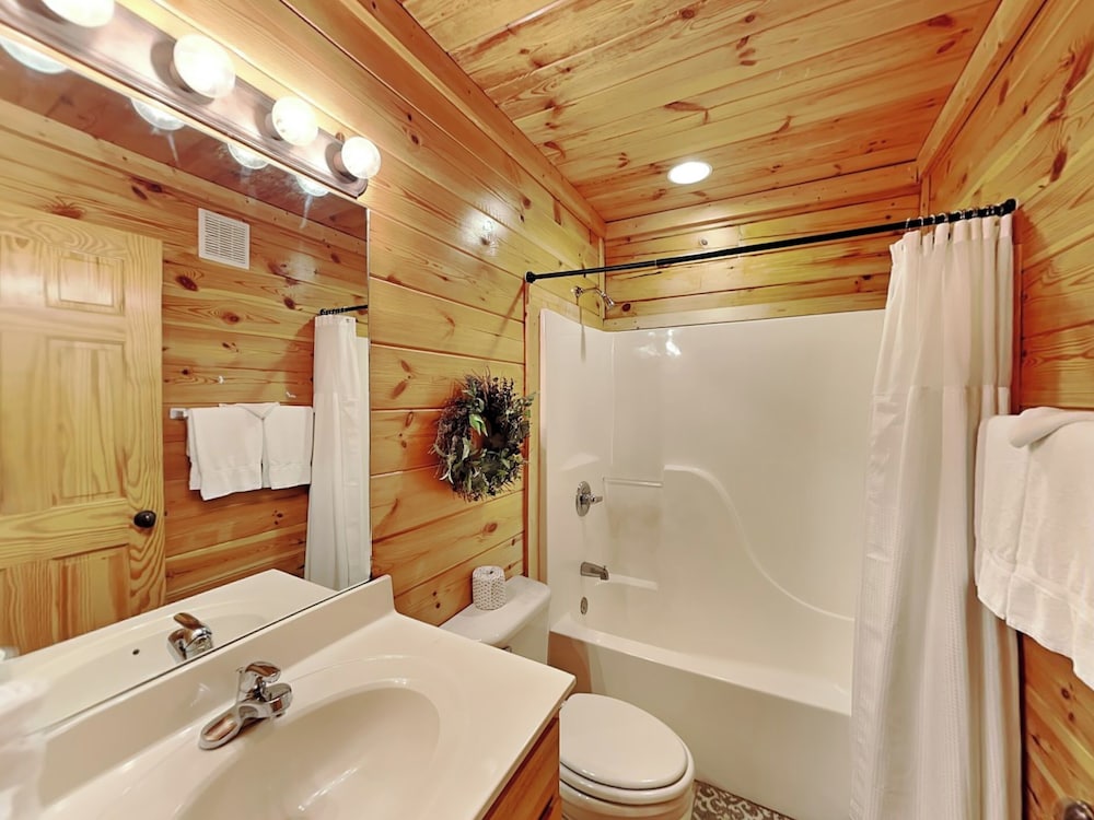 Topsy Sevierville - photo 21