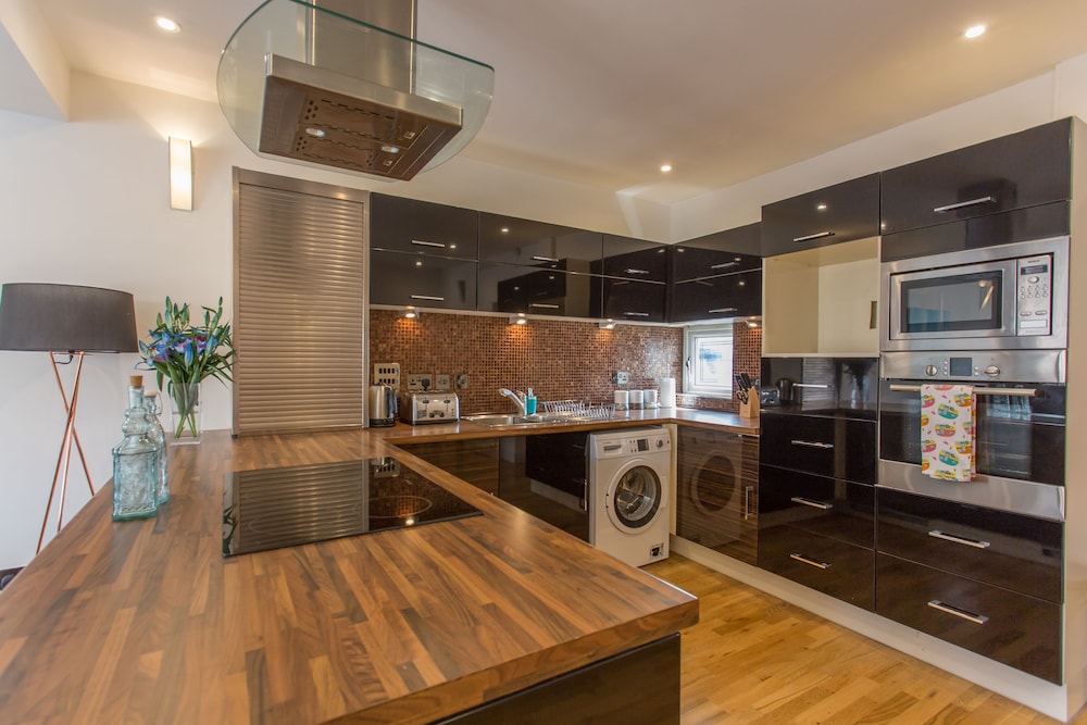 The Bullingdon Suite — 4-Star Luxury Hotel in Oxford, United Kingdom