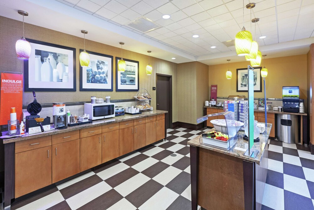 Hampton Inn & Suites by Hilton Houston North IAH - photo 29