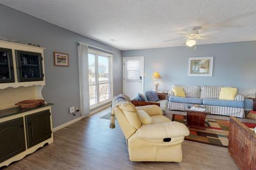 Changes In L'Attitude by Oak Island Accommodations - photo 7