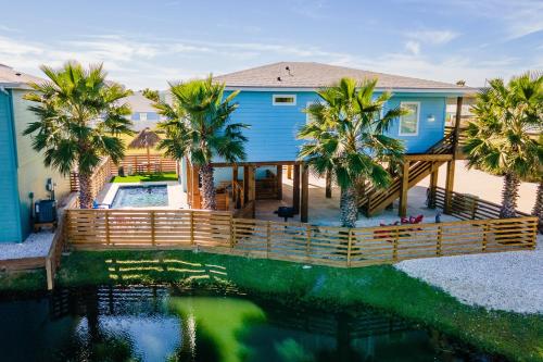 Why Knot Relax Heated PRIVATE Pool Beach Gear Credit Included in Fresno, United States