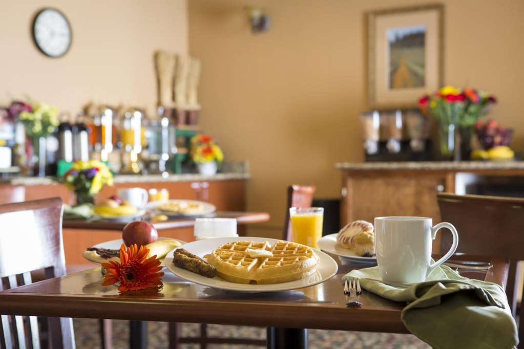 Red Lion Inn & Suites McMinnville - photo 22
