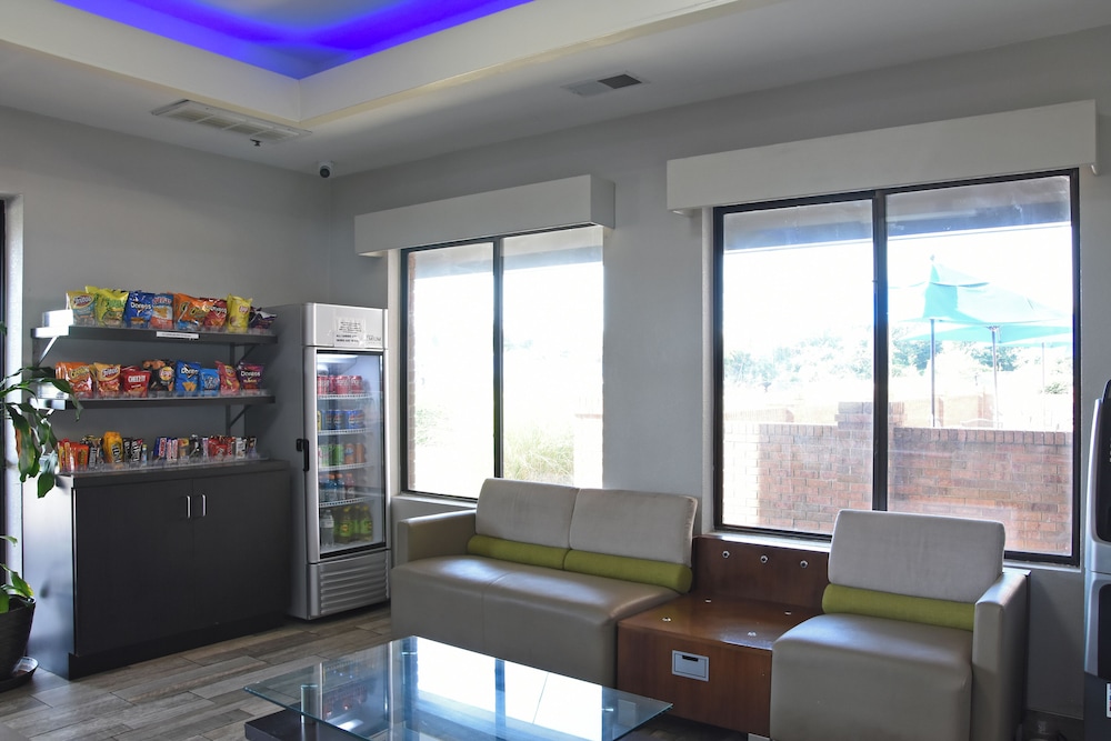 Days Inn by Wyndham Lebanon - photo 15