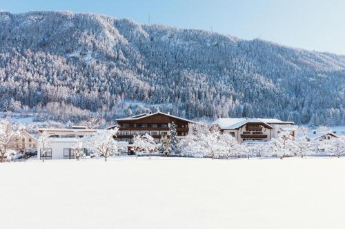 Gartenhotel Linde 4 Sterne Superior — hotel in Ried Im Oberinntal