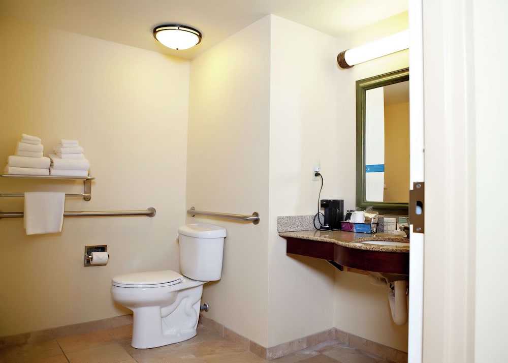 Hampton Inn Martin - photo 32