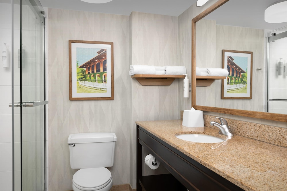 Hampton Inn Fayetteville Fort Bragg - photo 17