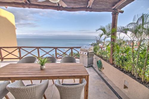 Punta Esmeralda Beachfront with 8 Pools Gym & Spa in Cruz De Huanacaxtle, Mexico