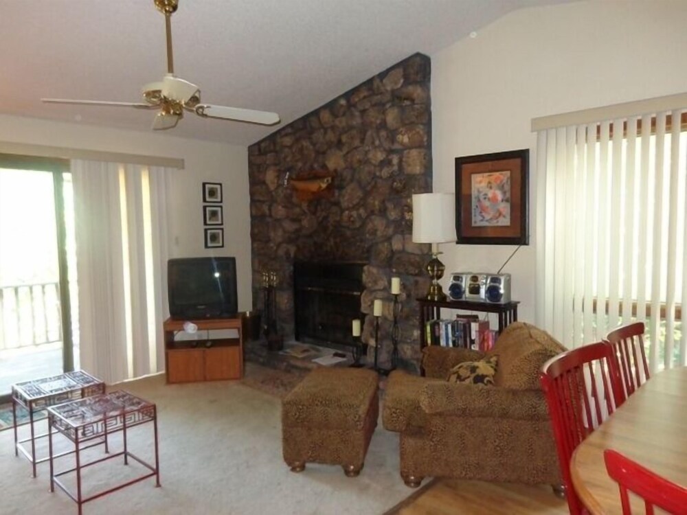 Mountain Harbor Resort and Spa - photo 43