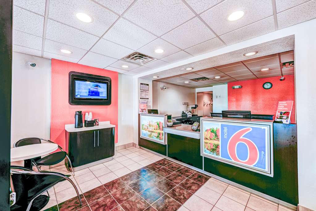 Motel 6 Niantic CT New London - photo 27