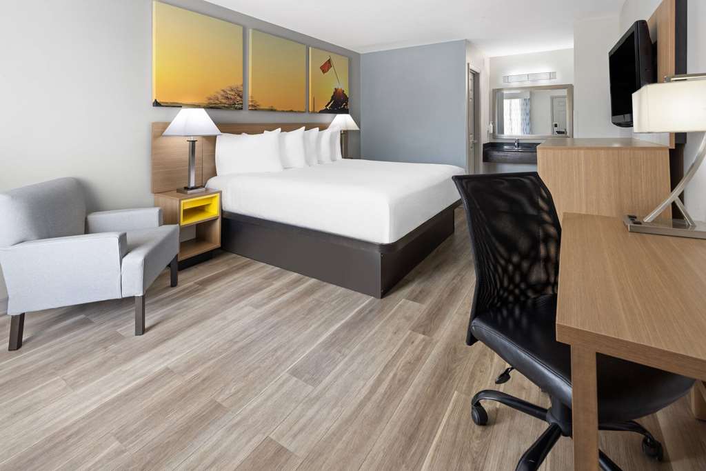 Days Inn by Wyndham Americus - photo 15