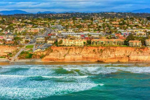 Sand Pebbles Resort Amazing 2 Bedroom Condo Right by the Beaches & Attractions — hotel in Solana Beach