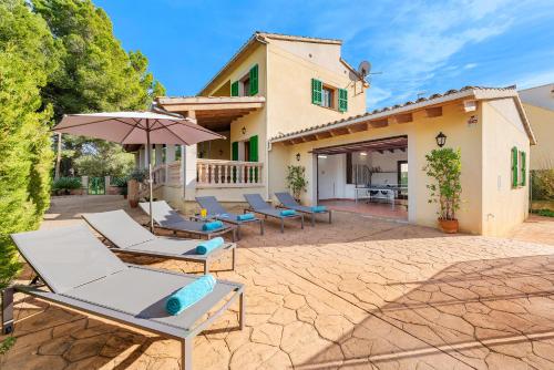 Villa Manresa in Alcudia by JS Villas — 4-Star Luxury Hotel in Alcudia, Spain