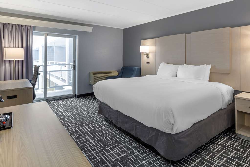 Comfort Inn Hyannis Cape Cod - photo 16