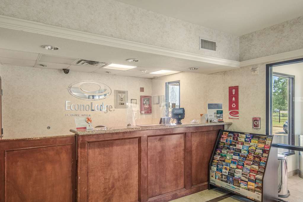 Econo Lodge Weatherford - photo 6