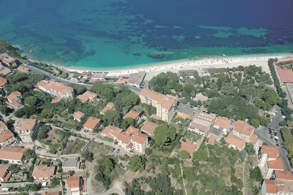 Hotel Crystal & Residence — 4-Star Luxury Hotel in Portoferraio, Italy