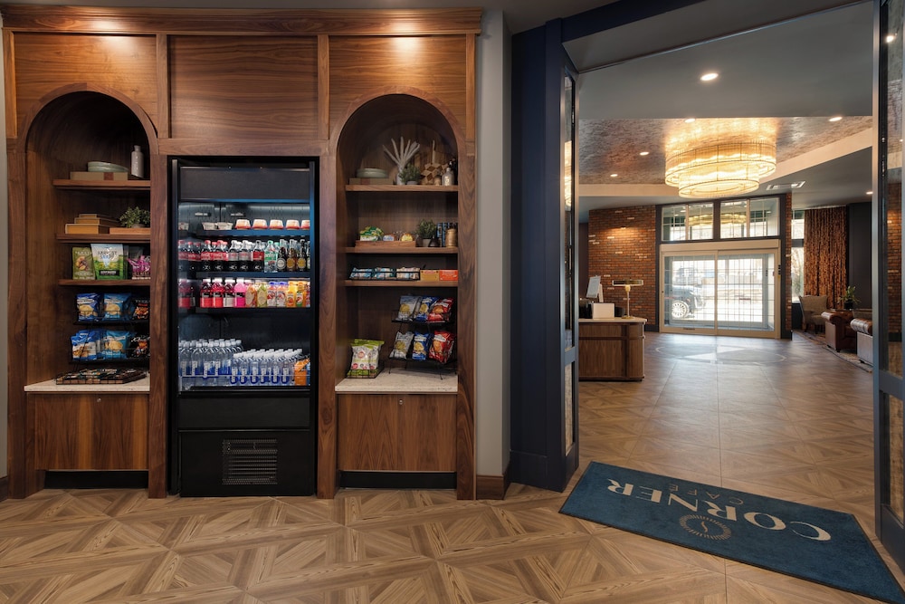 Hotel Indigo West Chester Downtown by IHG - photo 40