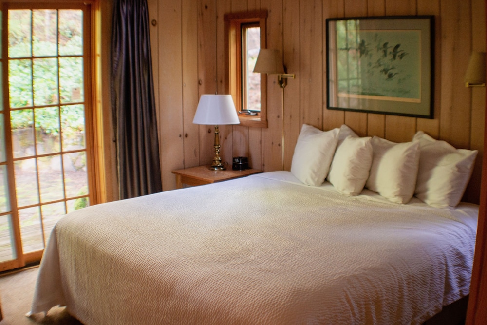 Steamboat Inn - photo 10