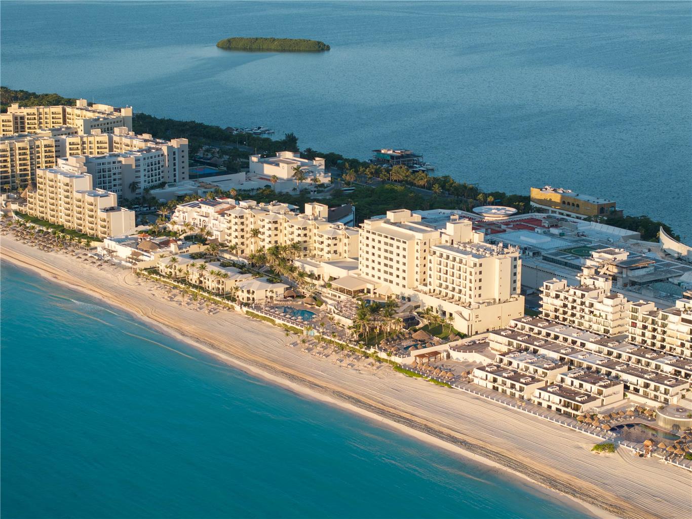 Occidental Tucancun