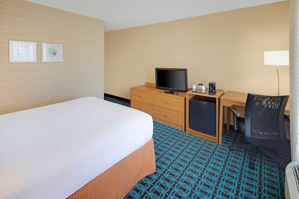 Fairfield Inn & Suites by Marriott Austin University Area - photo 6