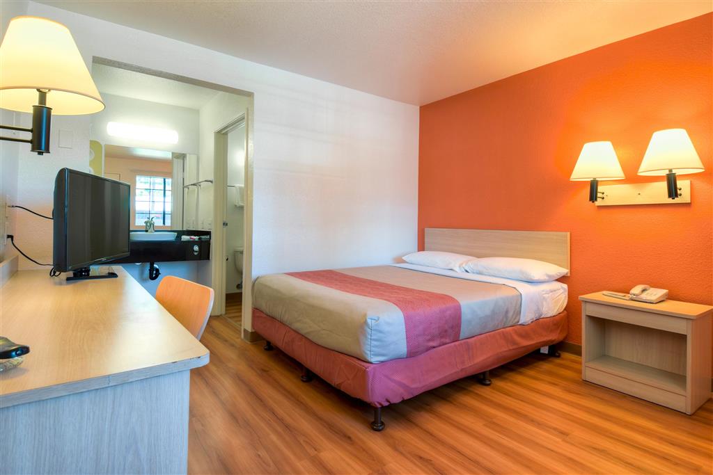 Motel 6 San Dimas CA Los Angeles - photo 11