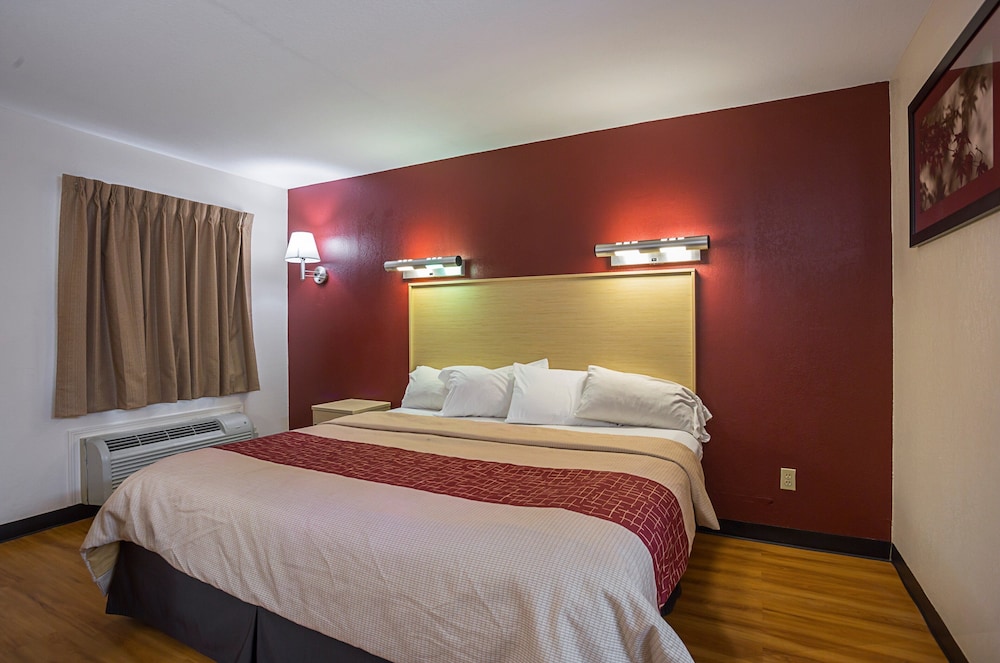 Red Roof Inn West Memphis AR - photo 6