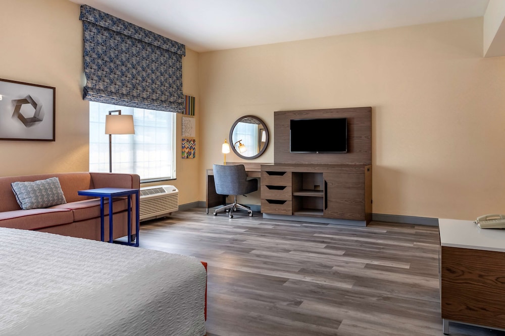 Hampton Inn Norco Corona Eastvale - photo 15