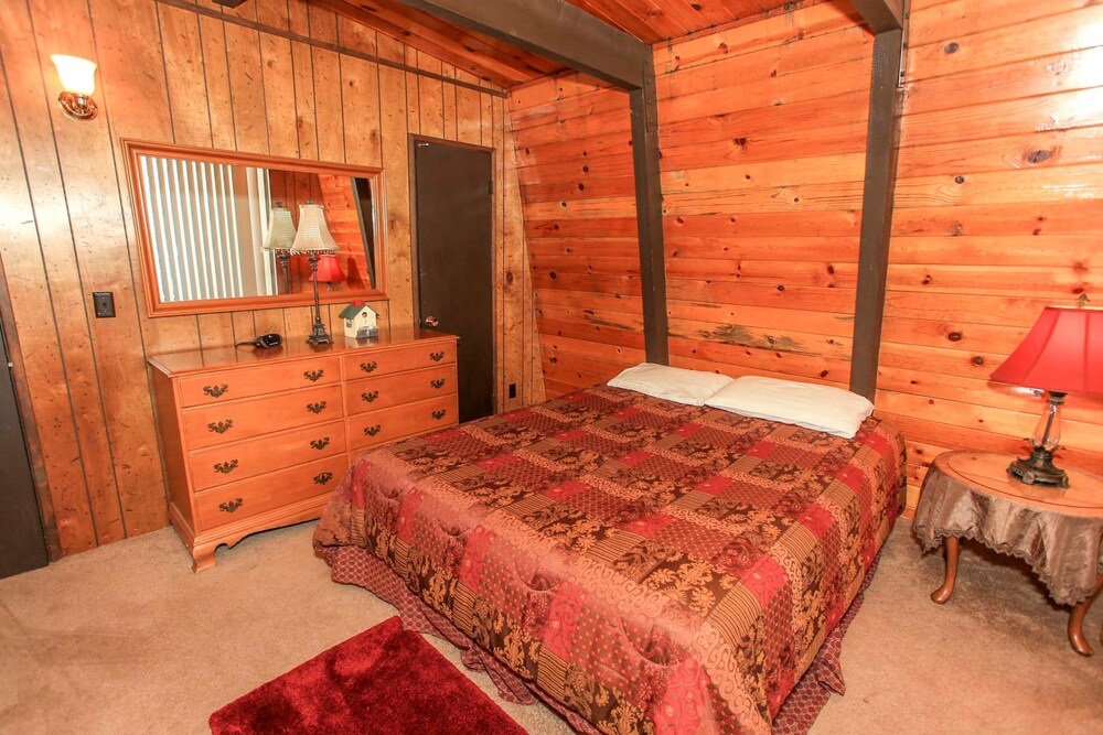 A Humble Hilltop Hideaway — hotel in Big Bear City