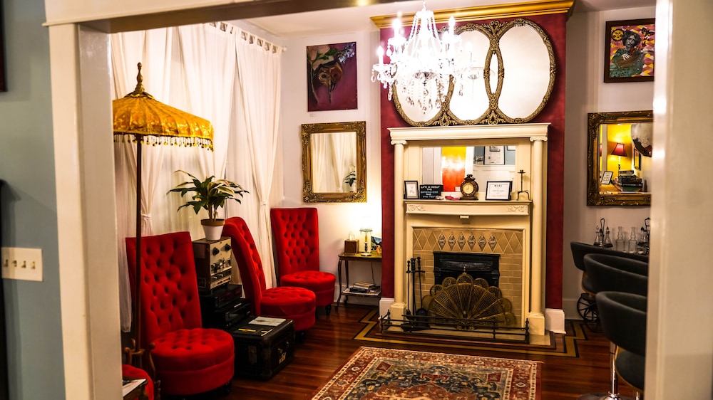 Isetta Inn - photo 13