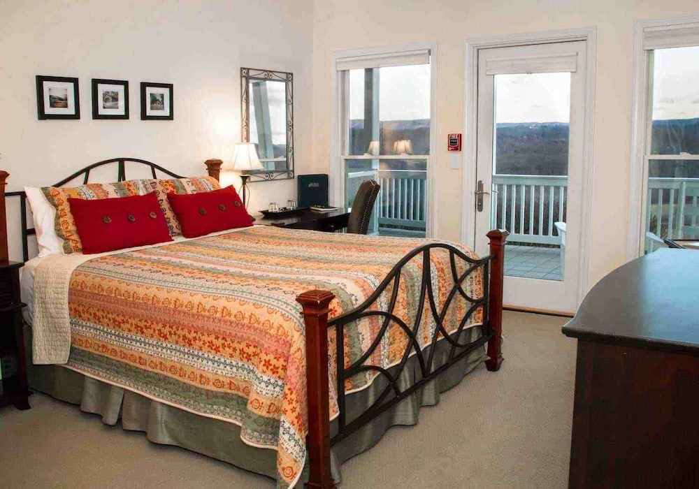 Inn at Riverbend - photo 17