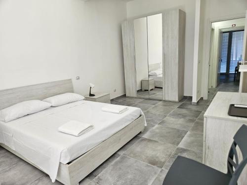 Turishome — Locri