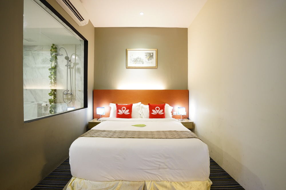 ZEN Rooms Changi Village — 4-Star Luxury Hotel in Singapore, Singapore