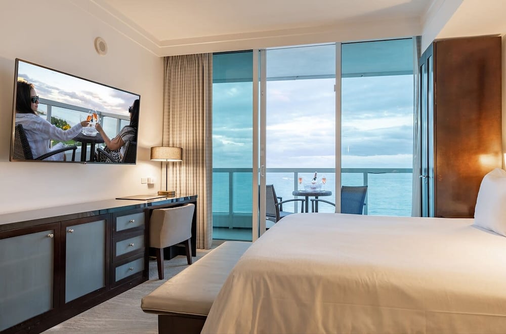 Fontainebleau Miami Beach Private Luxury Suites - photo 18