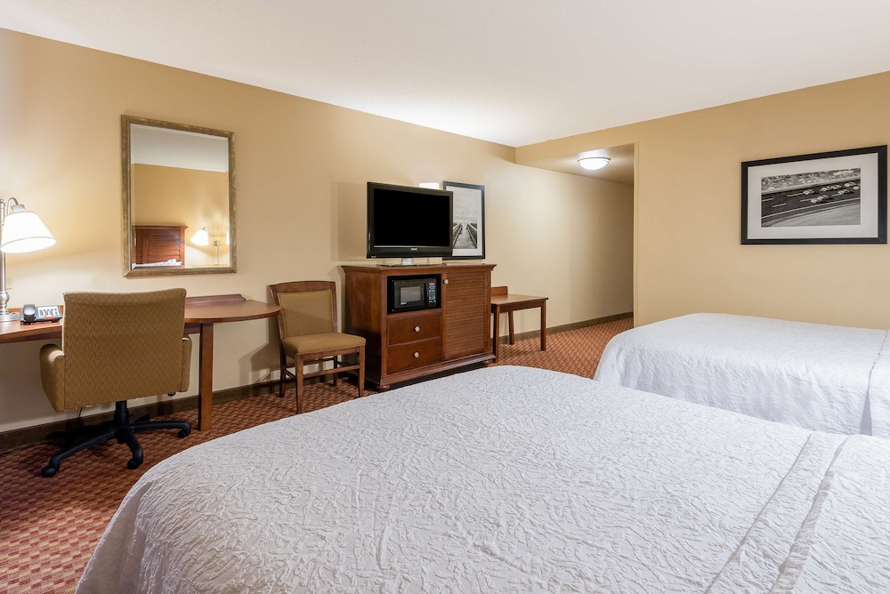 Hampton Inn & Suites Florence North I 95 - photo 11
