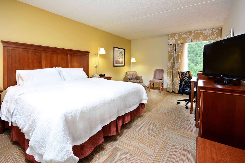 Hampton Inn Raleigh Capital Blvd. North - photo 22