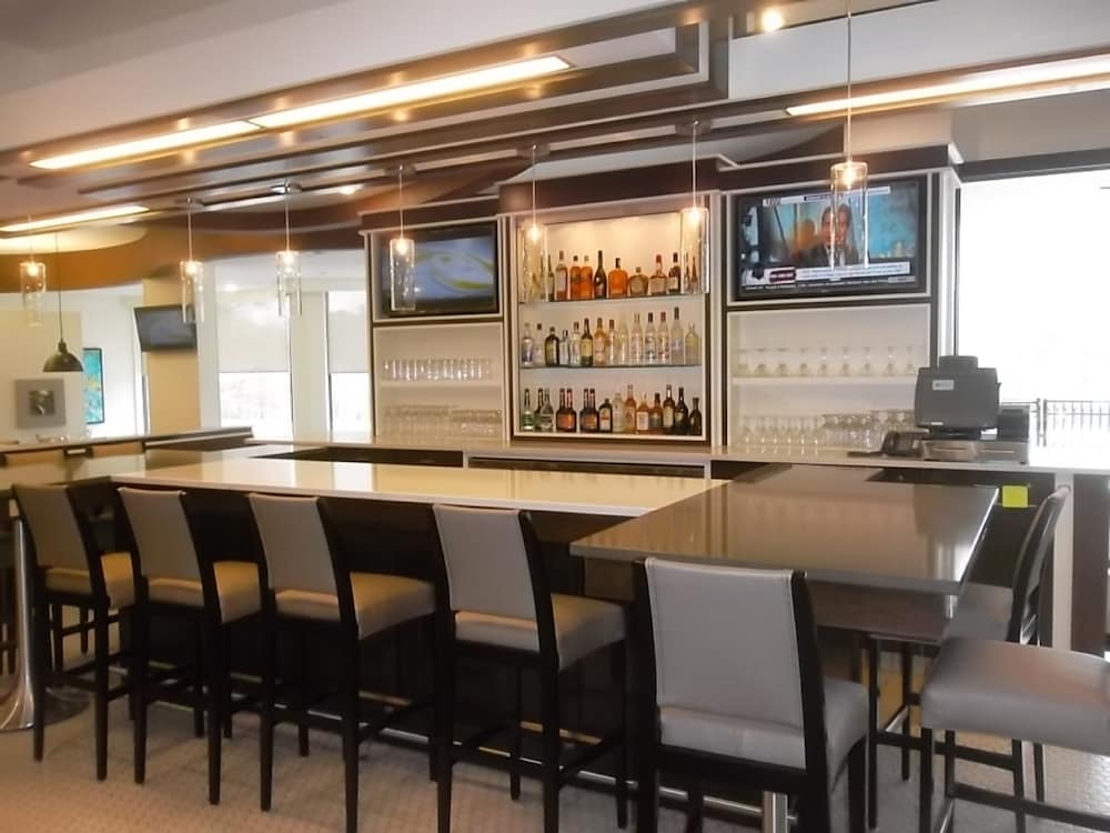 Holiday Inn Greensboro Coliseum by IHG - photo 21