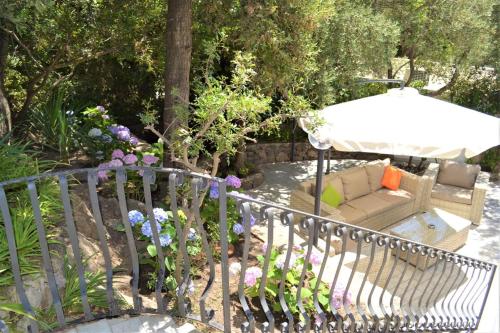 Ischia Forio Casa Villa la Grille du Coq 4 Il Prezzo Della Villa E Riferito All'intero Alloggio Con Il Limite Delle Persone Previste N 6 — 4-Star Luxury Hotel in Forio, Italy