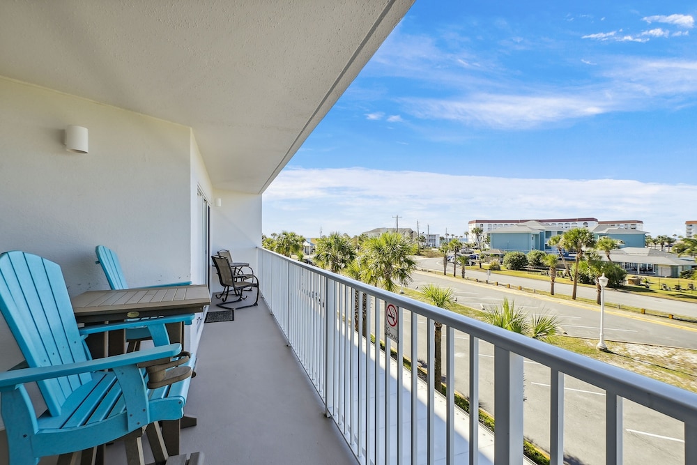 SeaCrest 313 by Holiday Isle Properties — 4-Star Luxury Hotel in Fort Walton Beach, United States