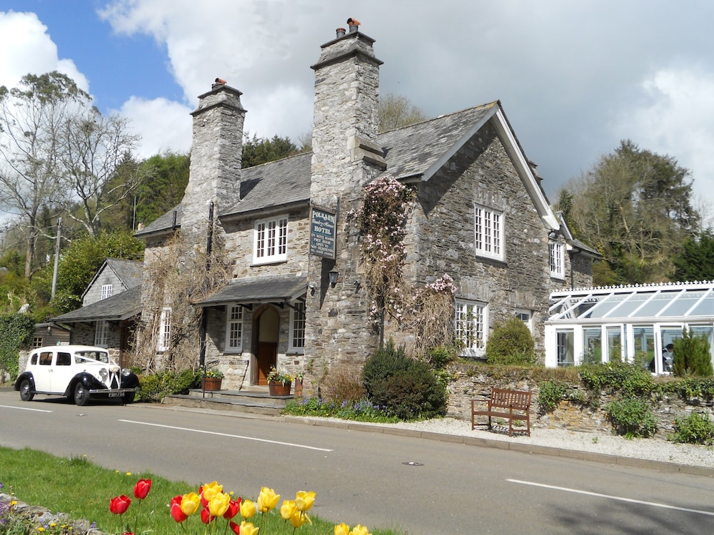 Polraen Country House — 4-Star Luxury Hotel in Looe, United Kingdom