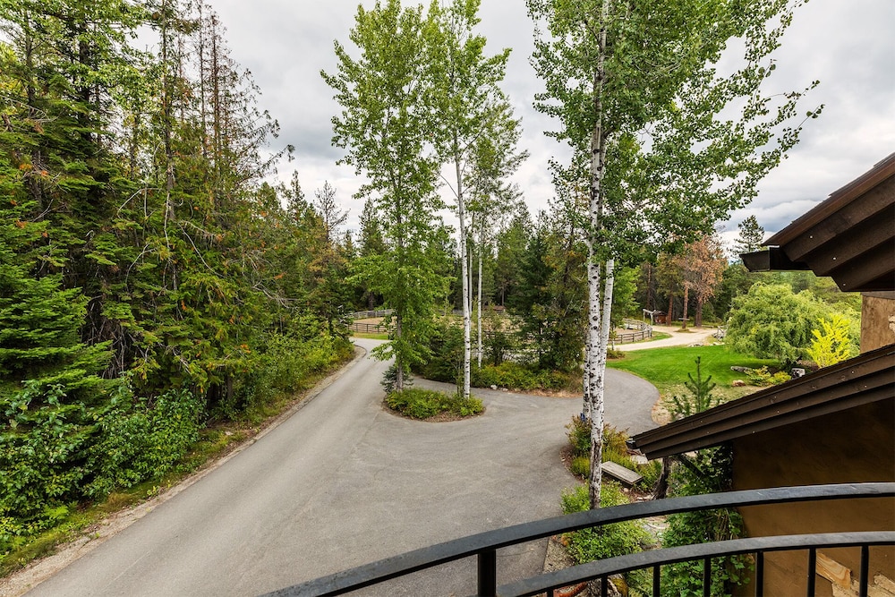 Talus Rock Retreat - photo 29