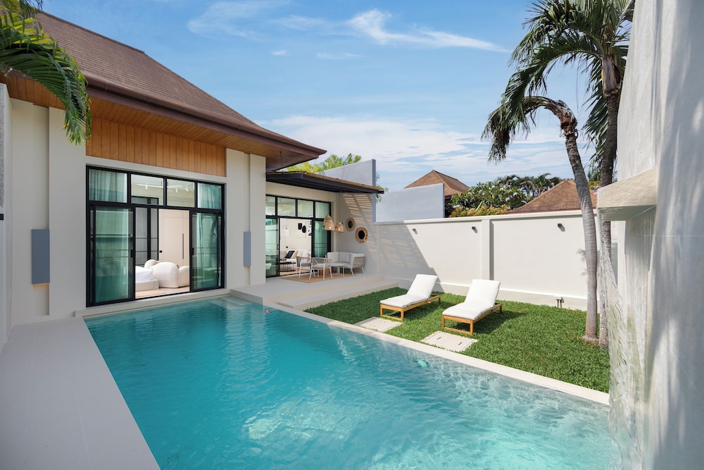 Onyx Villas by TropicLook — 4-Star Luxury Hotel in Rawai, Thailand