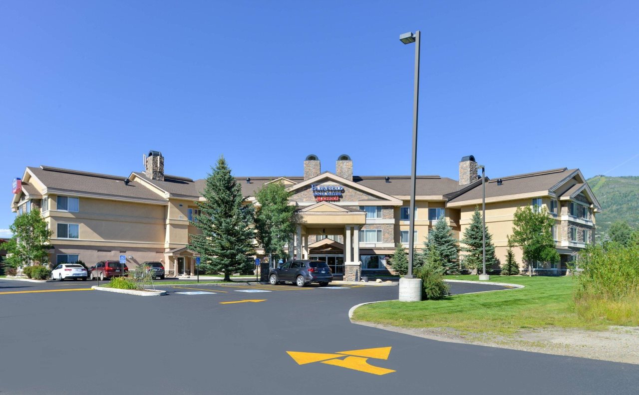 Fairfield Inn & Suites by Marriott - carbon neutral hotel in Steamboat Springs