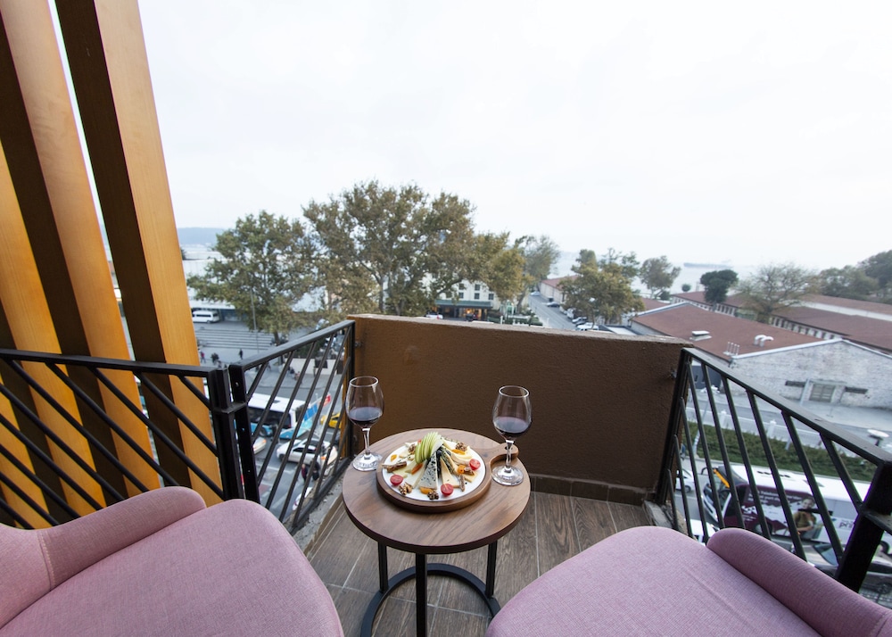 Meydan Besiktas Hotel — 4-Star Luxury Hotel in Istanbul, Turkey