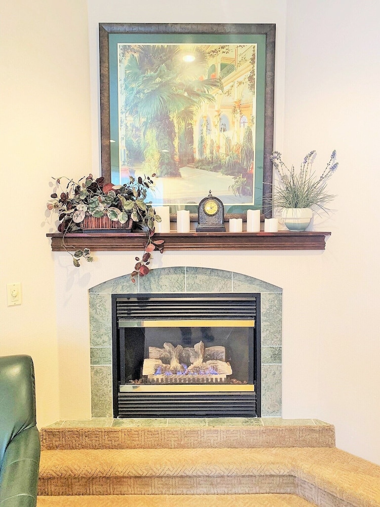 Breakers Boutique Inn - photo 29