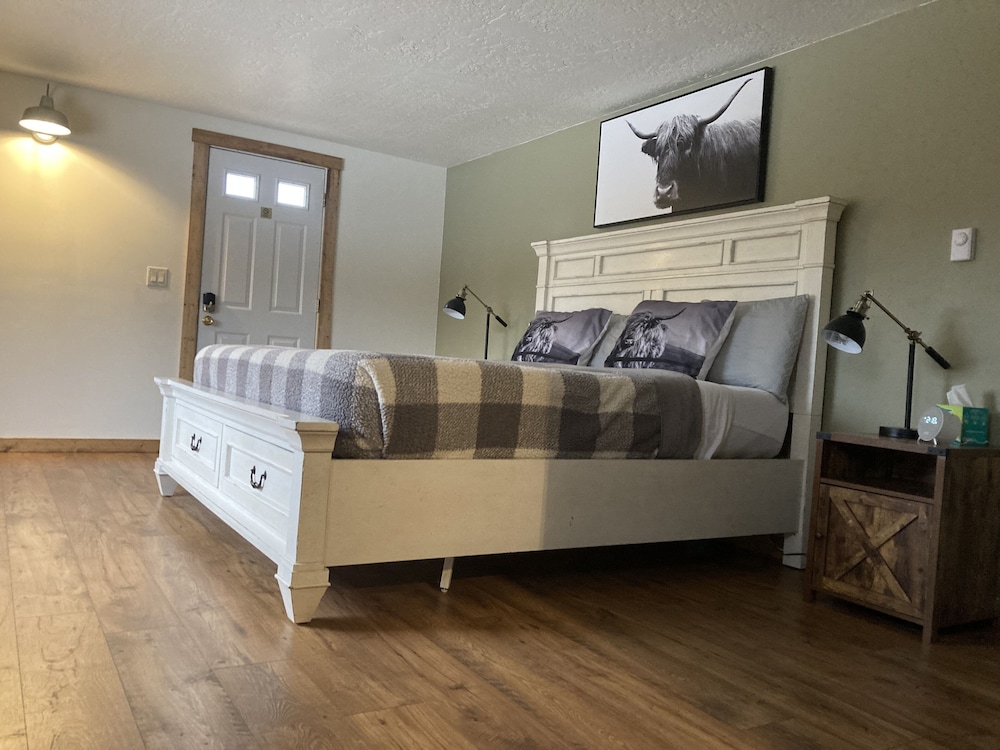 Travellers Rest Cabins and RV Park - photo 2