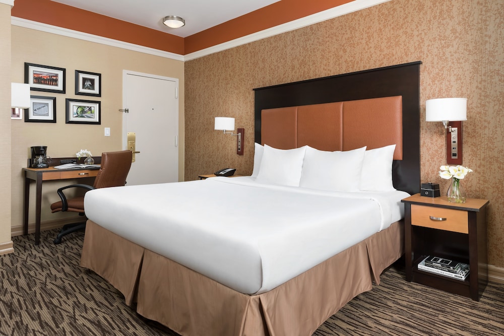 The Hotel @ Fifth Avenue - photo 19
