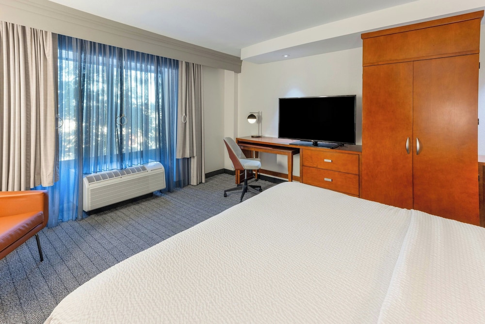 Courtyard by Marriott Wichita At Old Town - photo 26