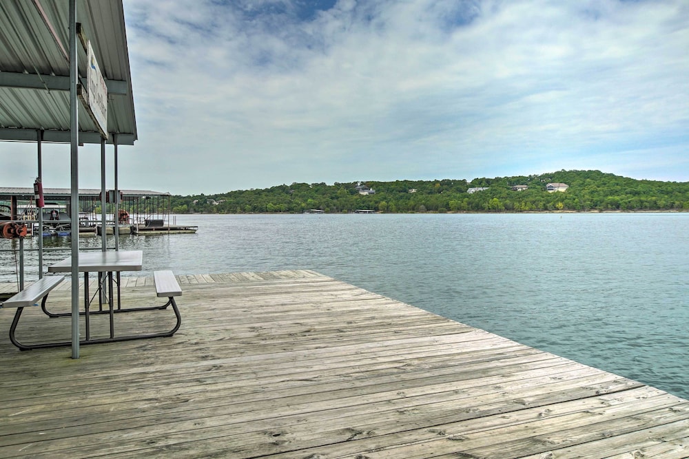 Quaint Table Rock Lake Hideout with Pool Access - photo 23