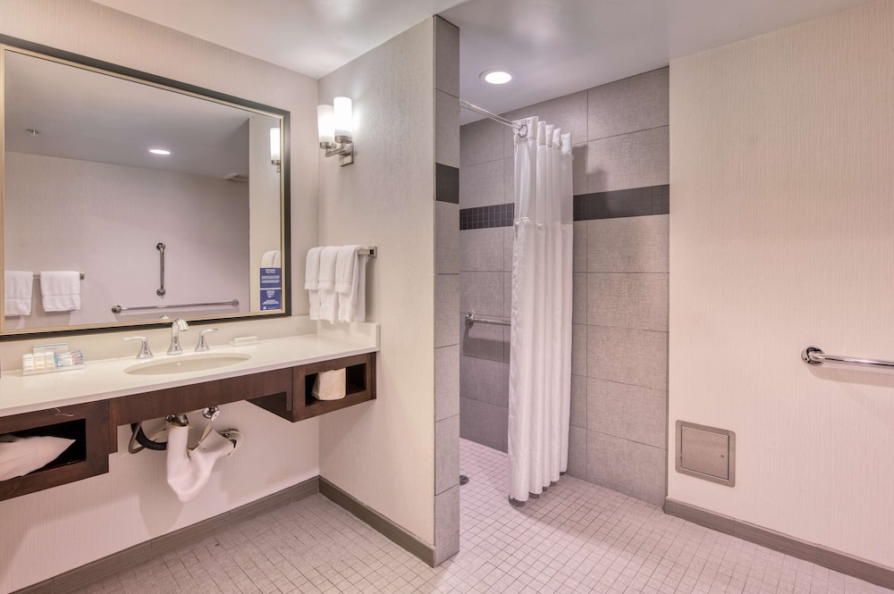 Hilton Garden Inn Irvine Orange County Airport - photo 14